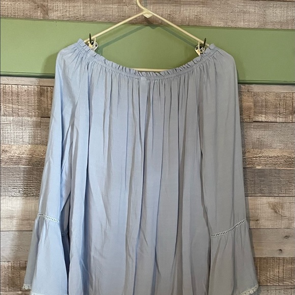 Yoins shirt - Picture 2 of 4